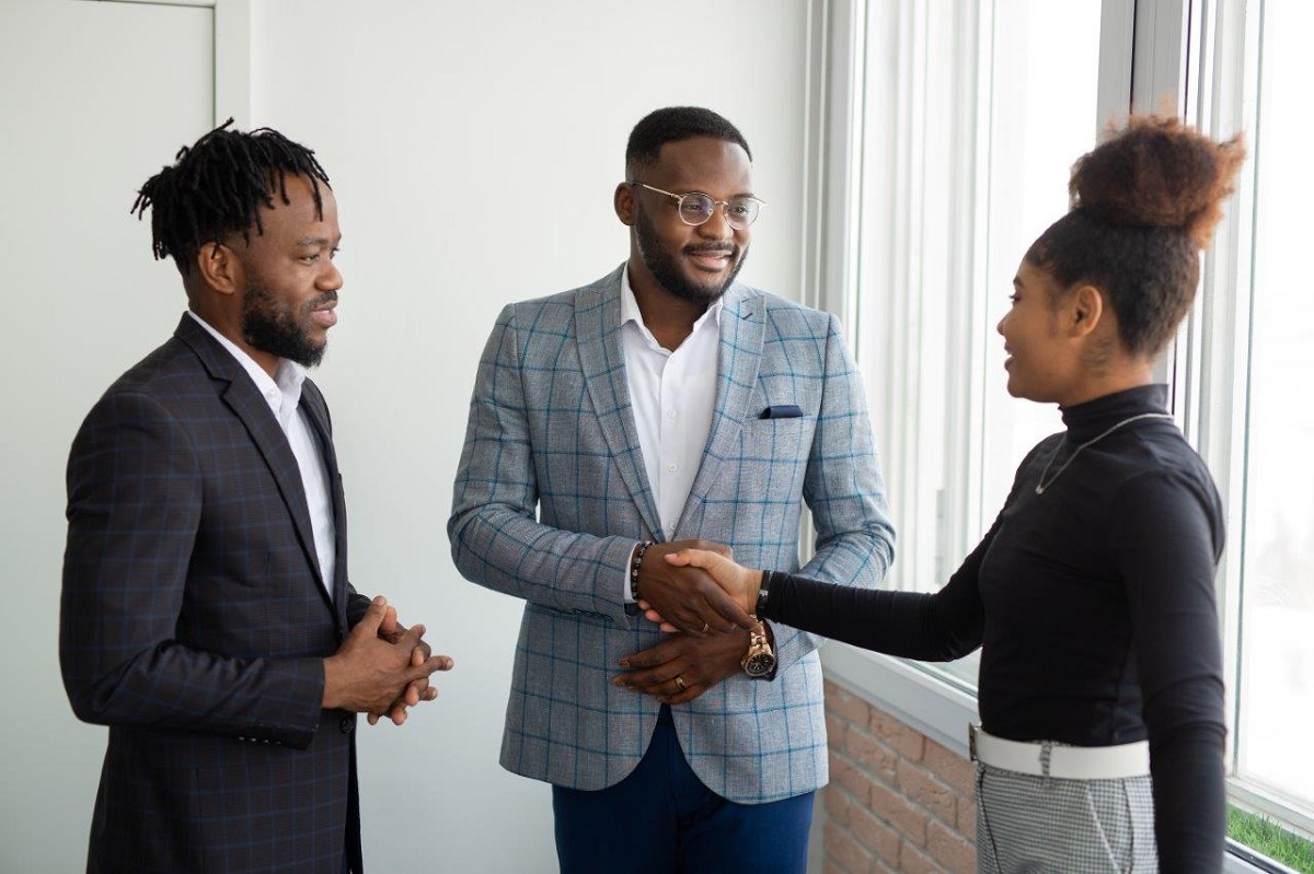 AdobeStock_423434862_1200x800 enneagram for men type 2 the generous best friend in the grey stage the supporter